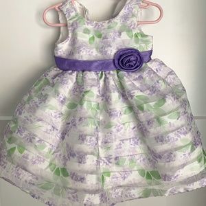 *Beautiful floral baby dress!*